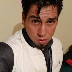 Meet your Posher, Ramiro